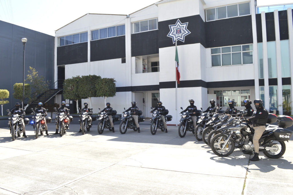 Fortalecen seguridad con más parque vehicular, en Chimalhuacán