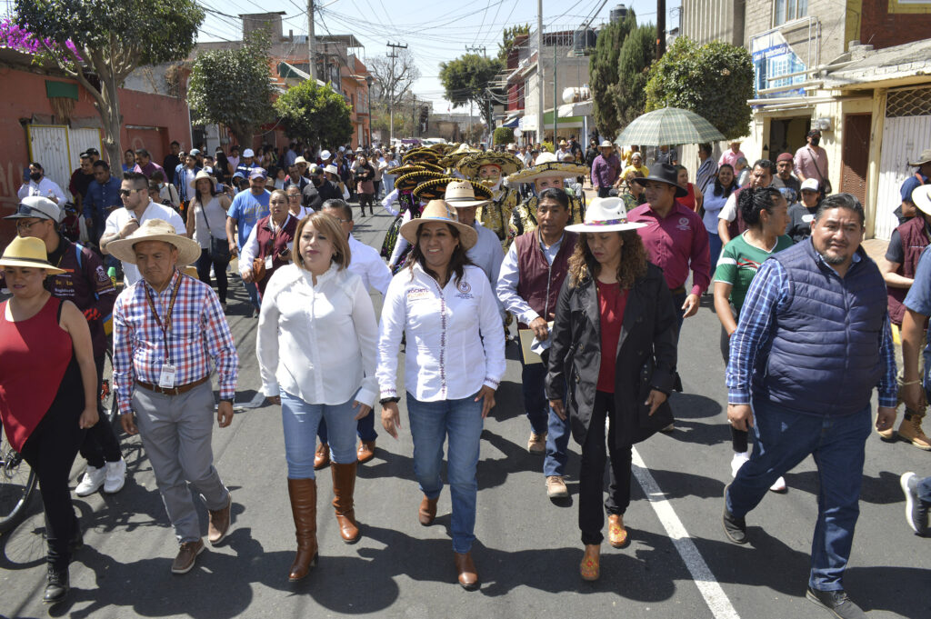 Rehabilitan Avenida Juárez en el barrio Villa de Xochitenco, en Chimalhuacán