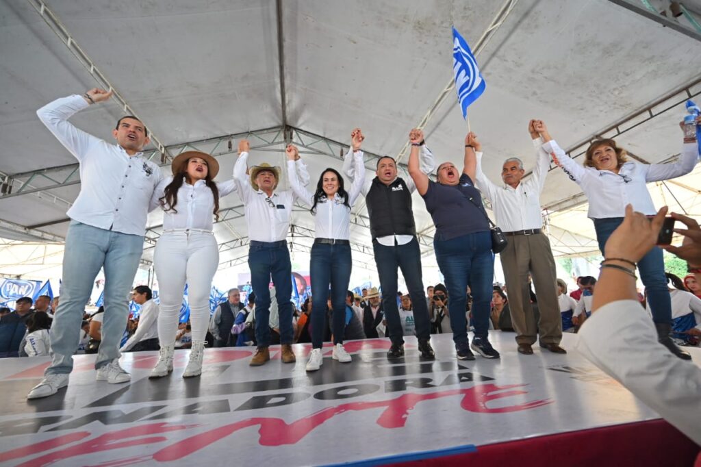 Más de 500 liderazgos de Morena y del Verde se unen a la campaña de Alejandra del Moral, dicen en el PRI