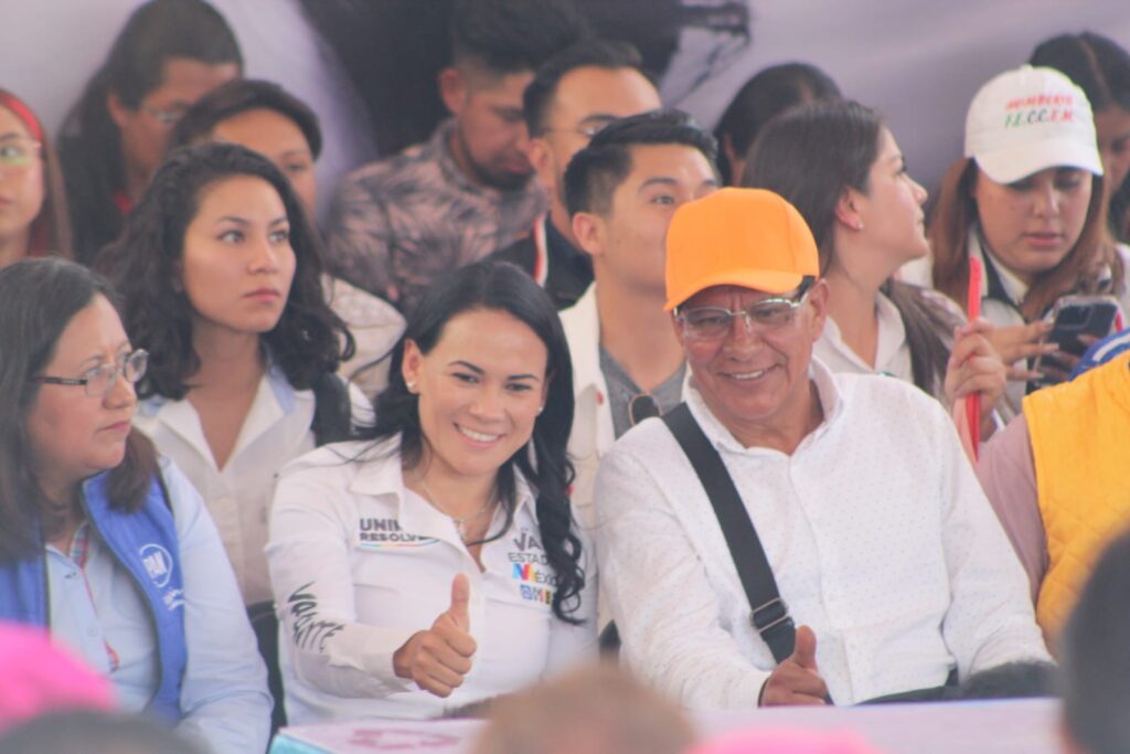 Integrantes de MC, Morena y Líderes Unidos se suman a la campaña de Alejandra del Moral
