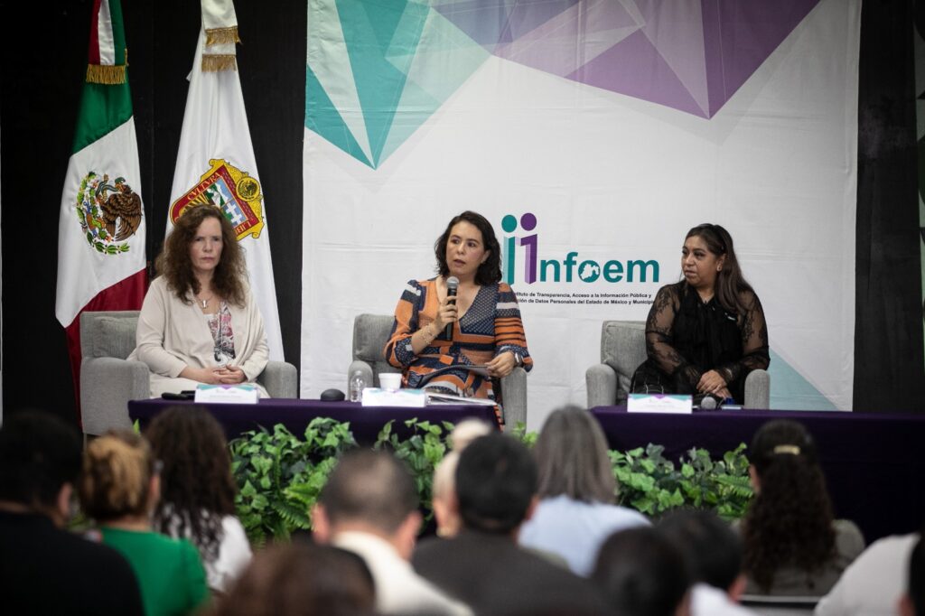IEEM e Infoem ofrecieron conferencia sobre protección de datos personales, en Coacalco