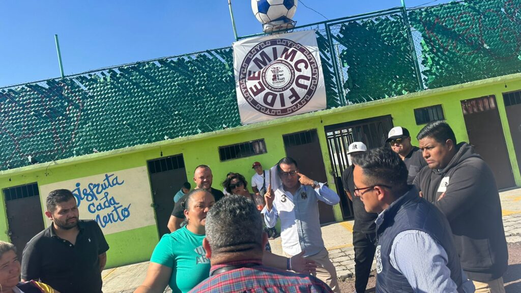 Recuperan deportivo que era «administrado» por organización del PRI, en Ecatepec