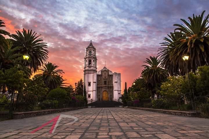 Video: La canción de Cielo Rojo, inspirada en  los atardeceres de Santa María Ozumbilla, Tecámac