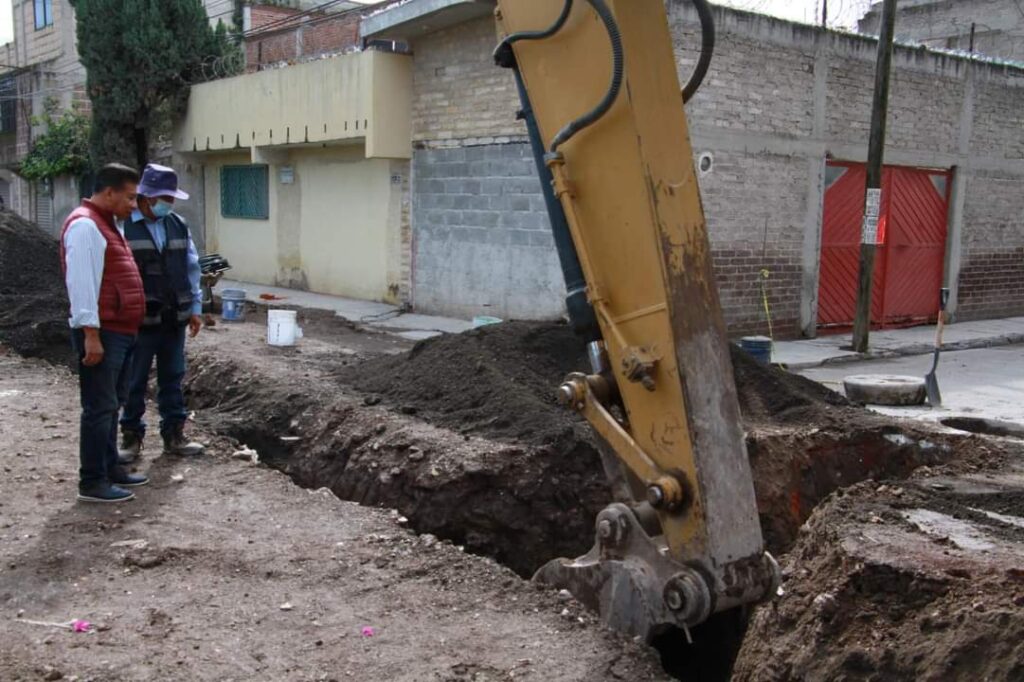 Luego de 30 años de espera, avanza pavimentación en Ecatepec: Faustino de la Cruz