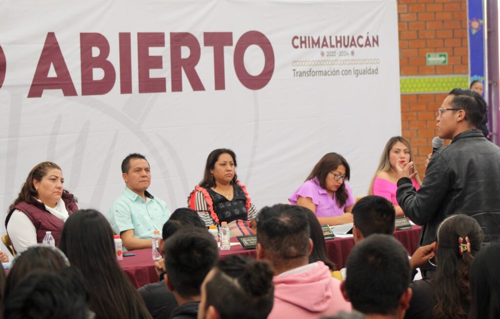 Chimalhuacán: ante demanda de jóvenes, alcaldesa ofreció espacios para que puedan potenciar su desarrollo