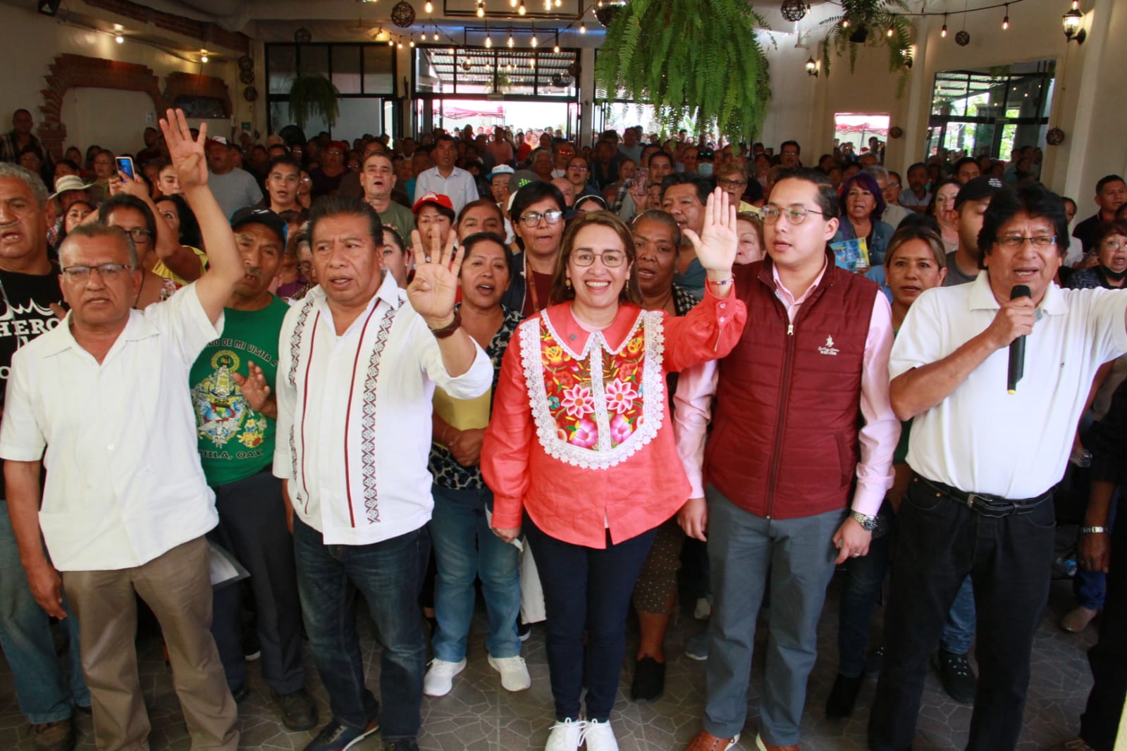 Azucena movimiento