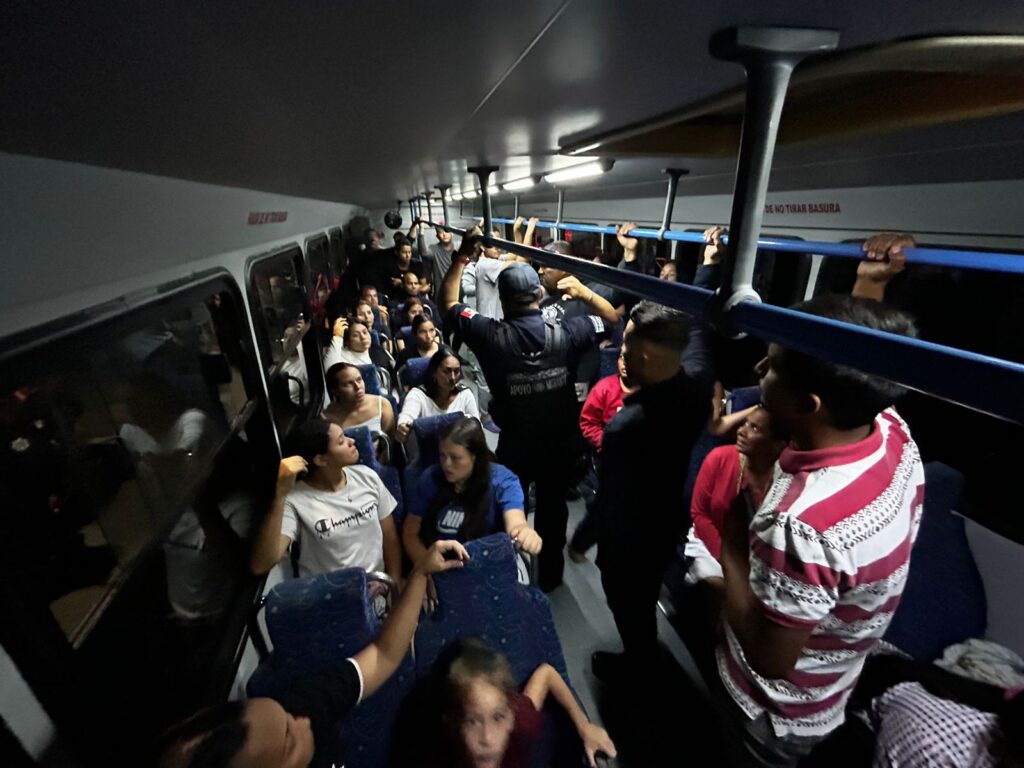 Ecatepec: policía rescata a 85 migrantes venezolanos y detiene a seis presuntos traficantes de personas