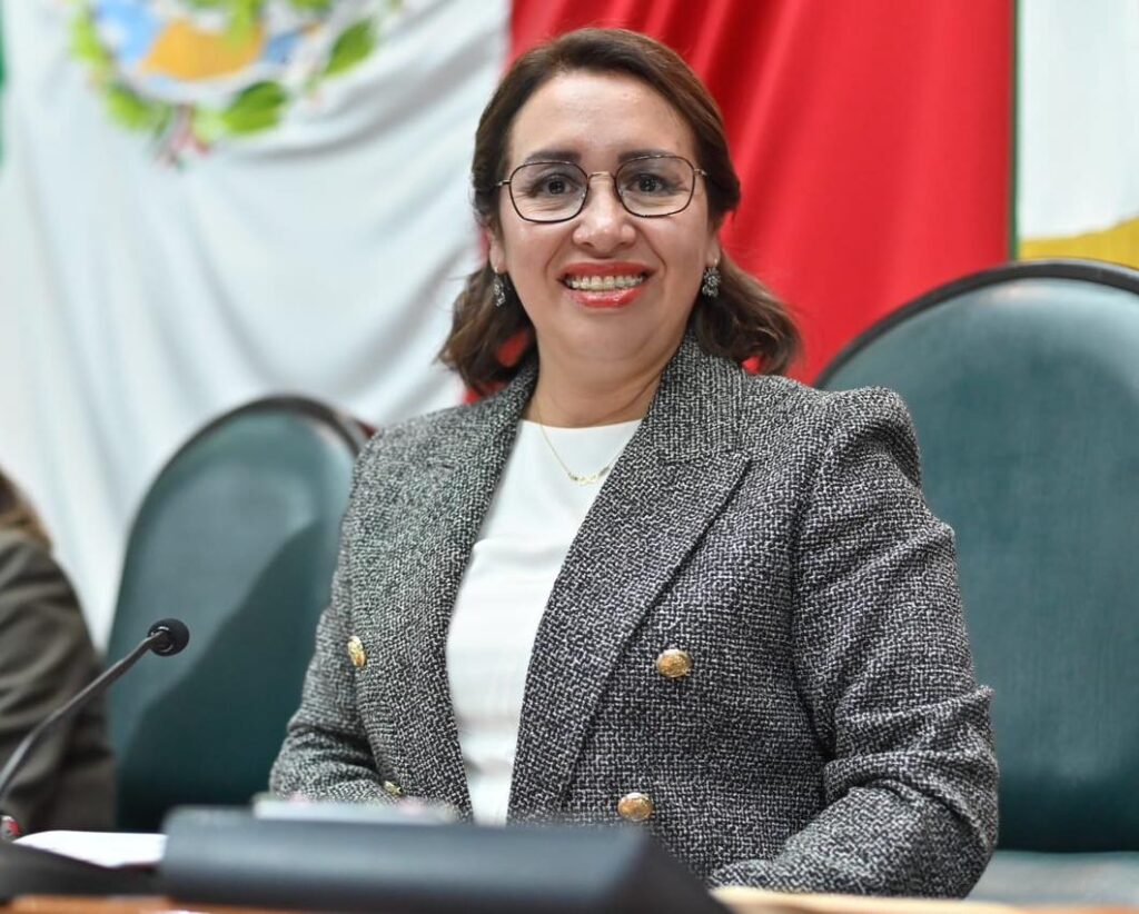 Azucena sonrisa-1