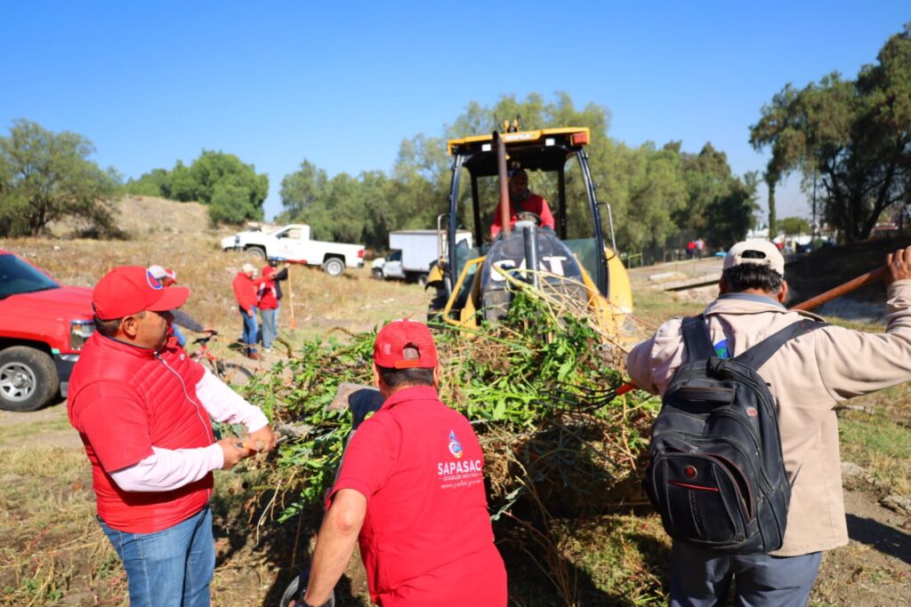 Realizaron mega jornada de limpieza en barranca Los Acuales, en la Sierra de Guadalupe