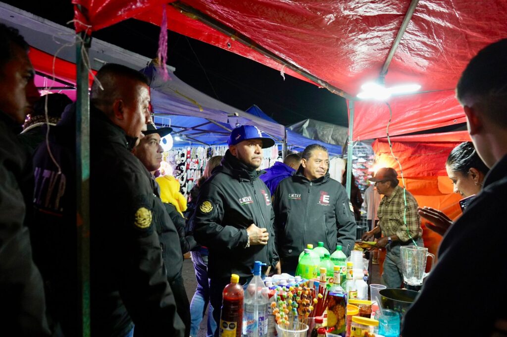 Despliegan operativos para evitar venta de alcohol en bazares navideños, en Ecatepec