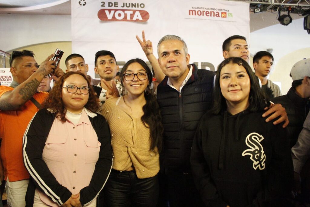 Jóvenes de Ecatepec arroparon a Fernando Vilchis en su cierre de campaña