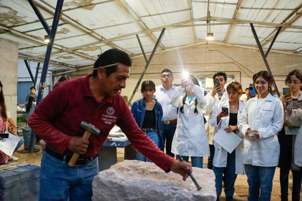 Promueven reconocimiento de “canteros” de Chimalhuacán en universidades