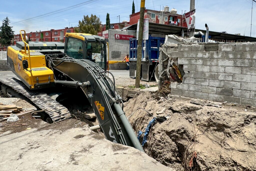 Destinan 30 millones de pesos para reparar socavones, en Ecatepec