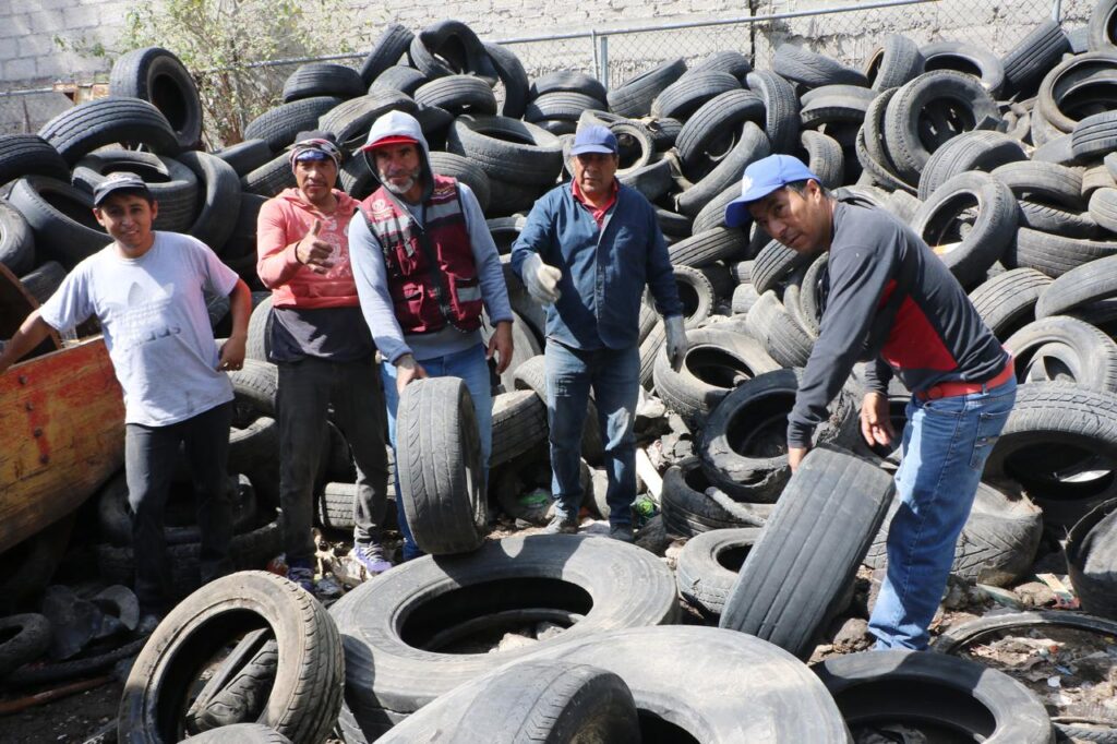 Chimalhuacán: retiran 12 mil 500 llantas de la vía pública para su reciclaje