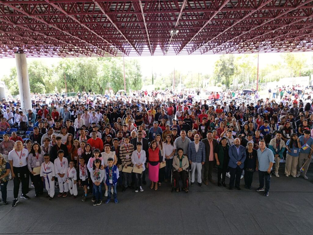 Celebran cabildo abierto por la salud mental y prevención del suicidio en jóvenes, en Ecatepec