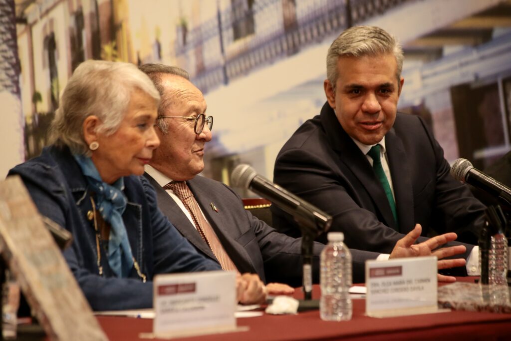 Proponen crear escuela de muralismo mexicano