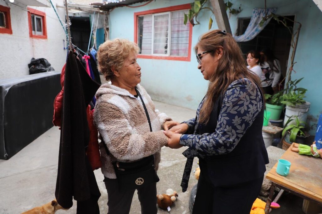 Familias afectadas por lluvias reciben apoyos, en Tecámac