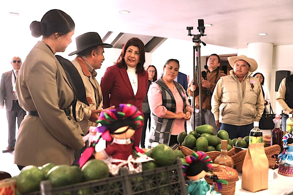 Necesario impulsar a productores de aguacate del Edomex para que puedan exportar a los EU