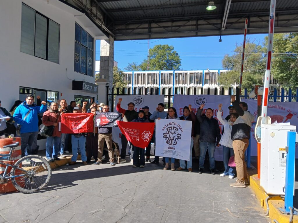 Protesta nacional del STAUACh en defensa de los derechos académicos y universitarios