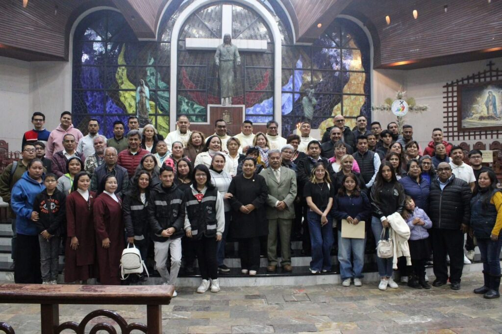 Anunciar, denunciar y consolar, labor del comunicador en tiempos de desesperanza: monseñor Luis Martínez