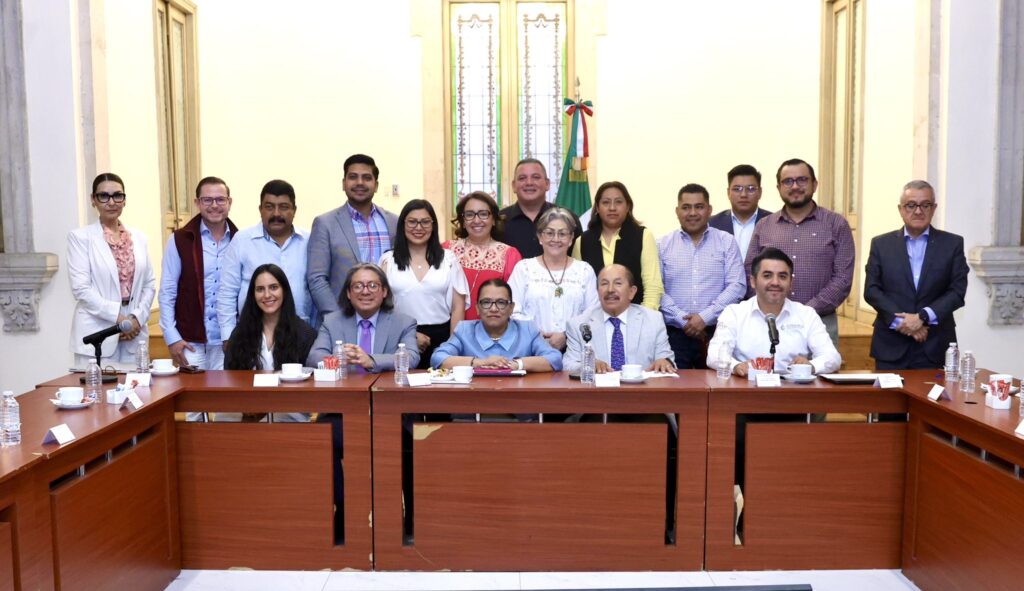 Rosa Icela, alcaldesas y alcaldes evalúan Plan Integral del Oriente del Edomex