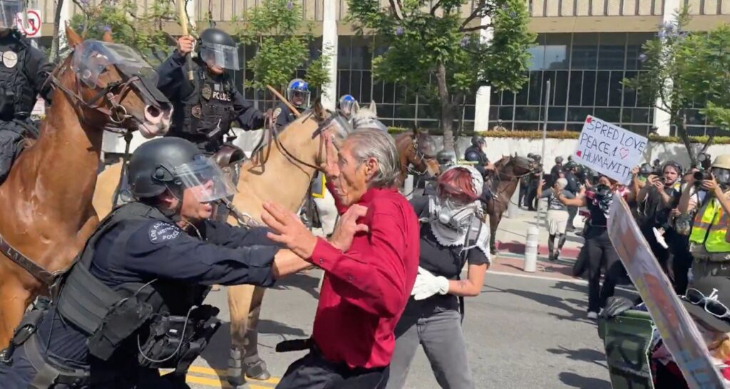 Suspenden redadas de migrantes en granjas, hoteles y restaurantes en EU; en California, 1 de cada 2 trabajadores agrícolas es mexicano