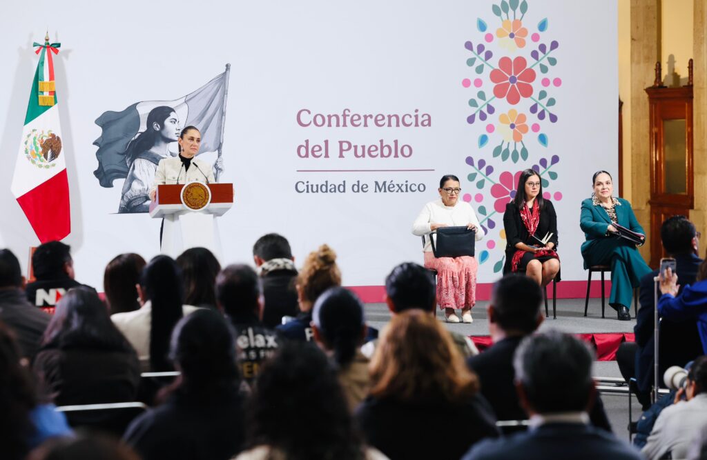 Con Tianguis del Bienestar entregan 1.4 millones de bienes a 35 mil familias de Guerrero y Oaxaca