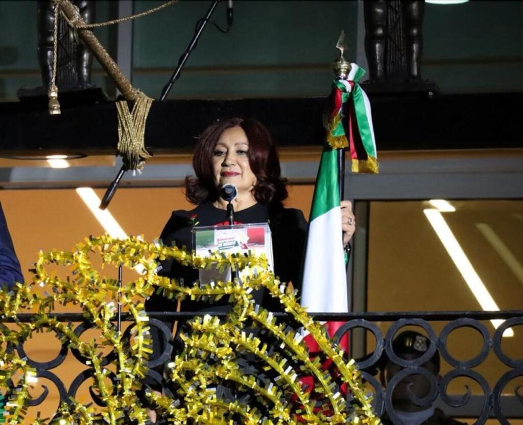 Ambiente festivo y familiar en Tecámac por los 215 años  de la Independencia de México