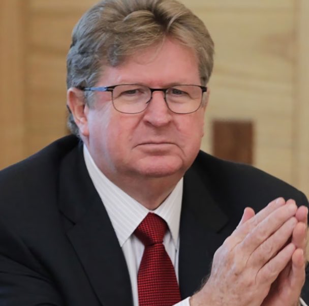 Diario Ejecutivo/¿Tumbará su prepotencia a Germán Larrea?/Roberto Fuentes Vivar