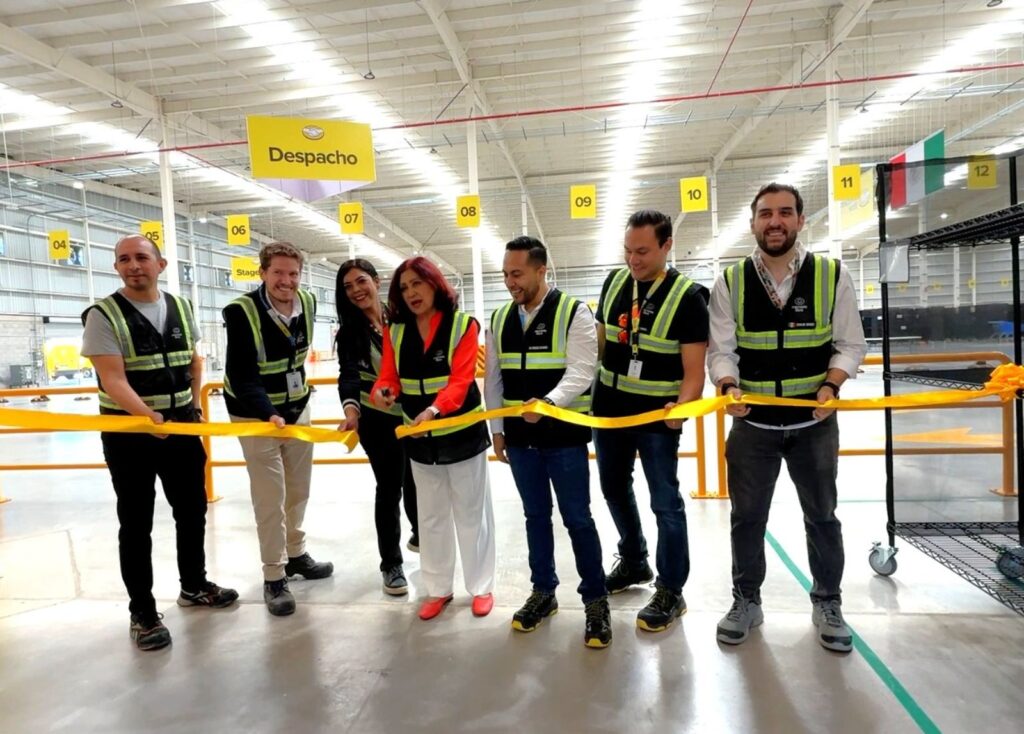 Inauguran nuevo centro de distribución de empresa de ventas en línea, en Tecámac