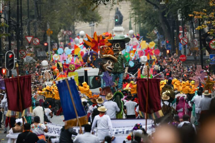 Desfile muertos 25-1B