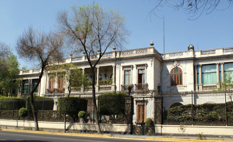 Palacio de Cobián buena-1