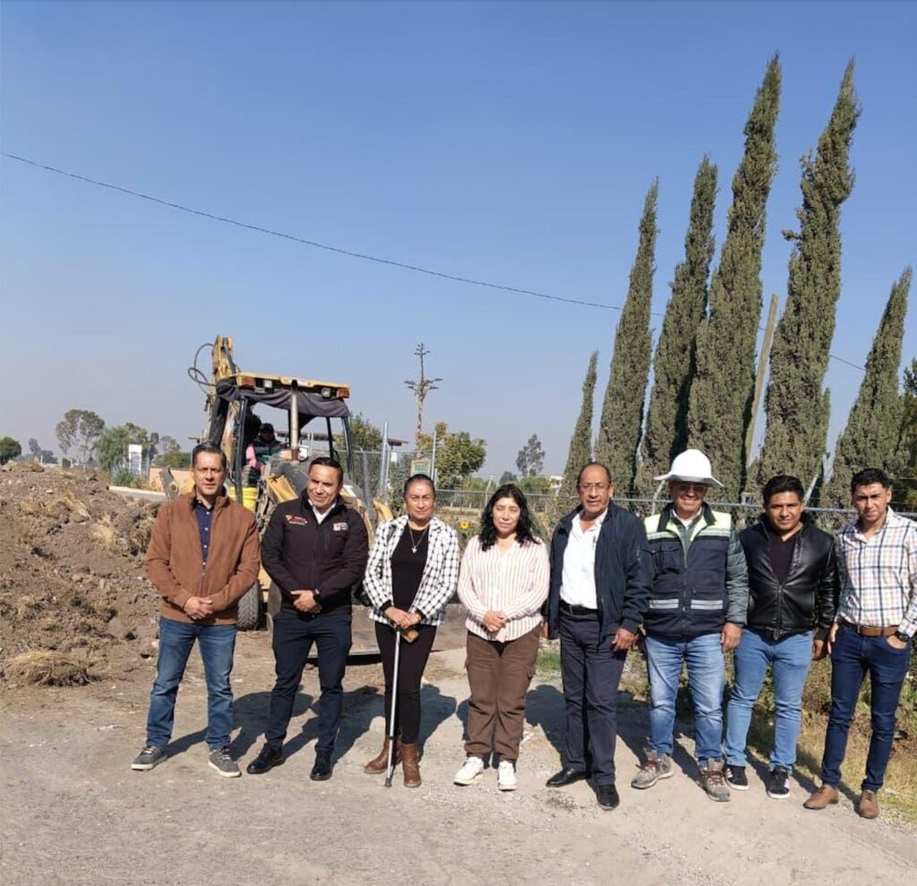 Atienden demandas de ejidatarios de los Reyes Acozac para impulsar desarrollo de la zona, en Tecámac