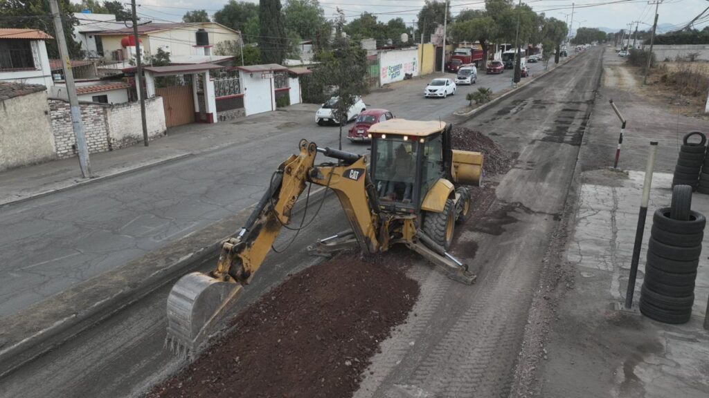 Rehabilitan la carretera Los Reyes-Zumpango; mejora la movilidad en Tecámac