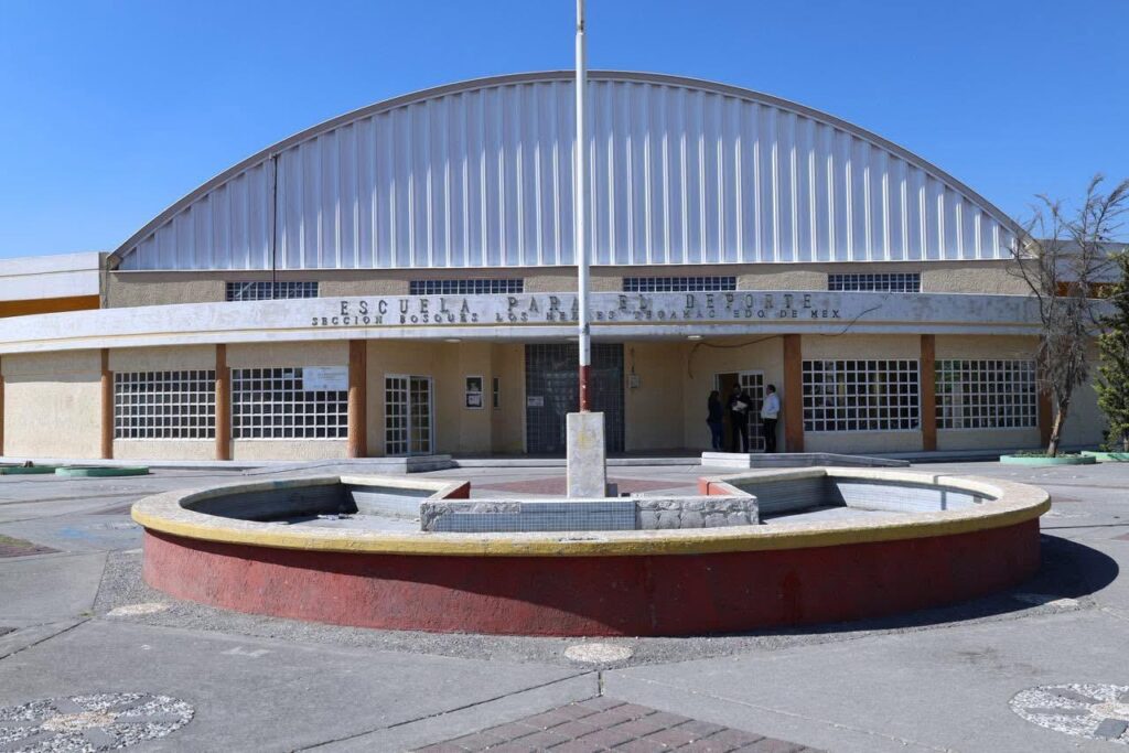 Rehabilitaron la Escuela para el Deporte en Los Héroes, en Tecámac