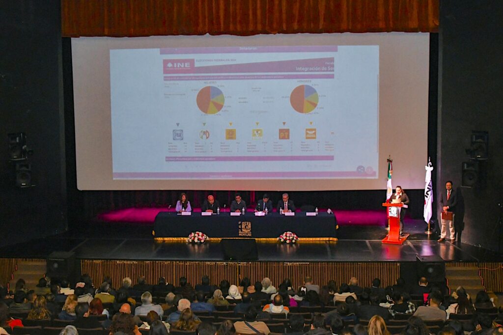 Presentaron Sistema de Consulta de Estadísticas Electorales del INE en la FES Acatlán