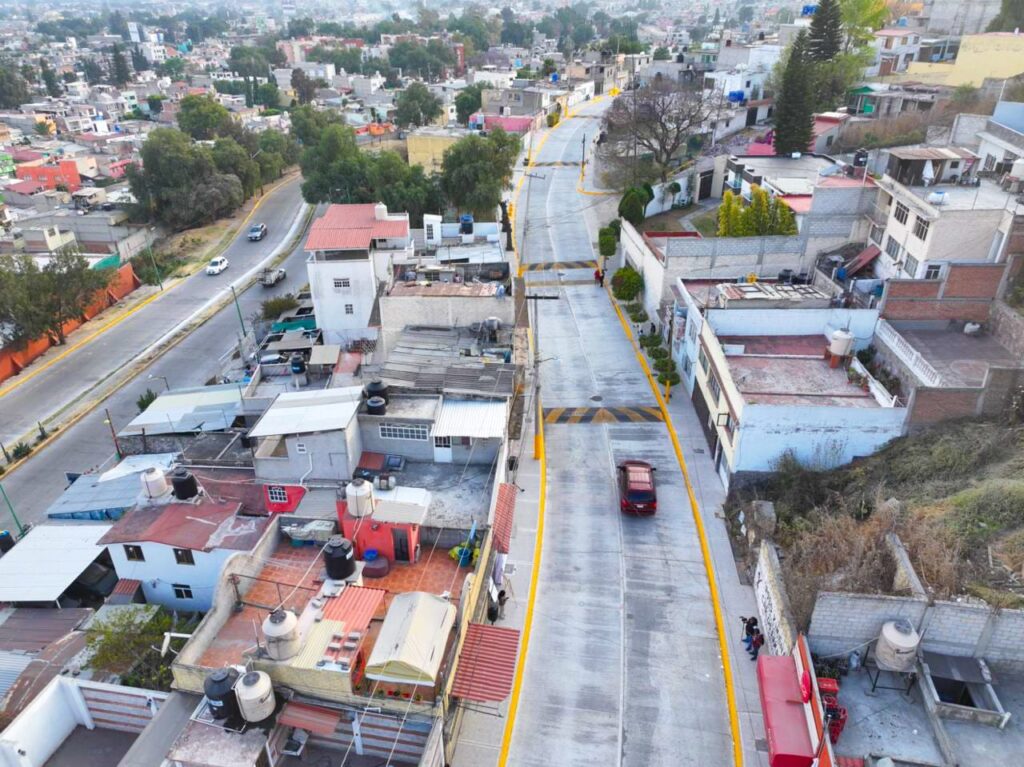Repavimentan avenida que comunica a siete colonias, en Ecatepec