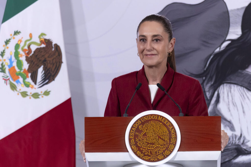 Contratación de más de 14 mil médicas y médicos especialistas fortalece los tres sistemas de salud: Presidenta Sheinbaum