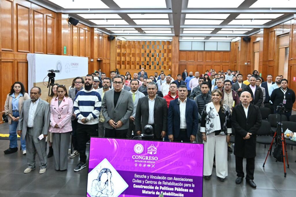 Va Octavio Martínez por regular centros de adicciones; exige combatir venta de drogas