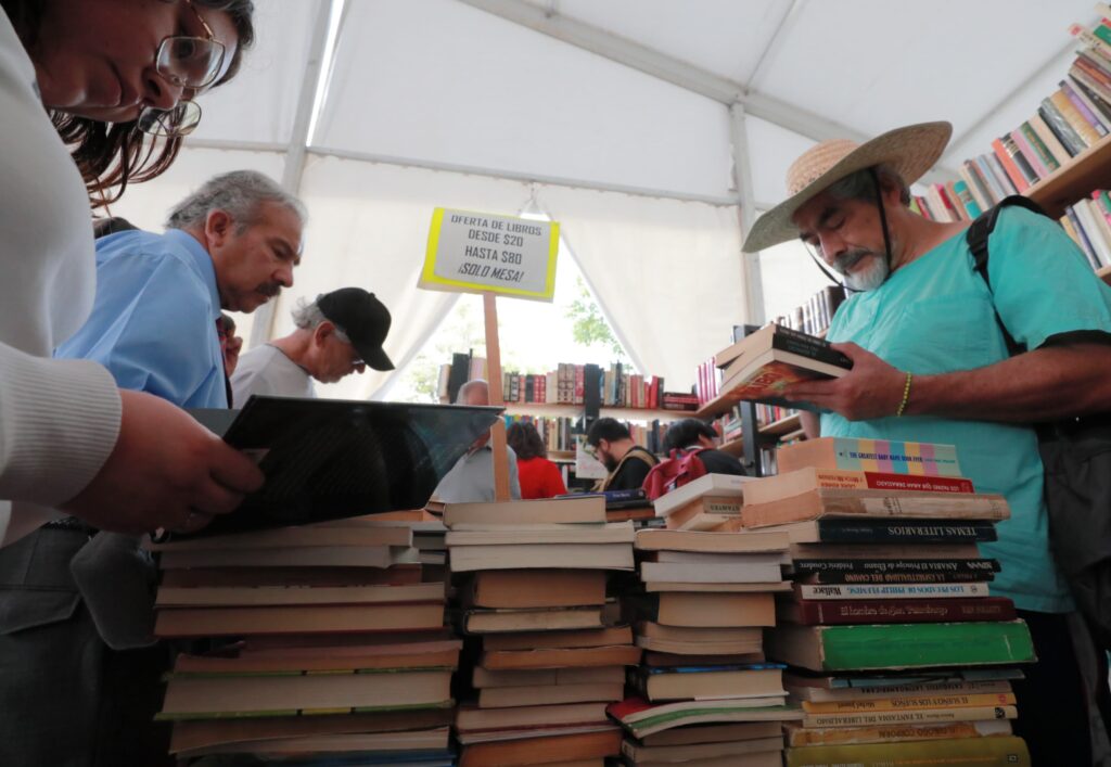 Con la Feria del Libro ganamos la batalla en Ecatepec: Paco Ignacio Taibo II