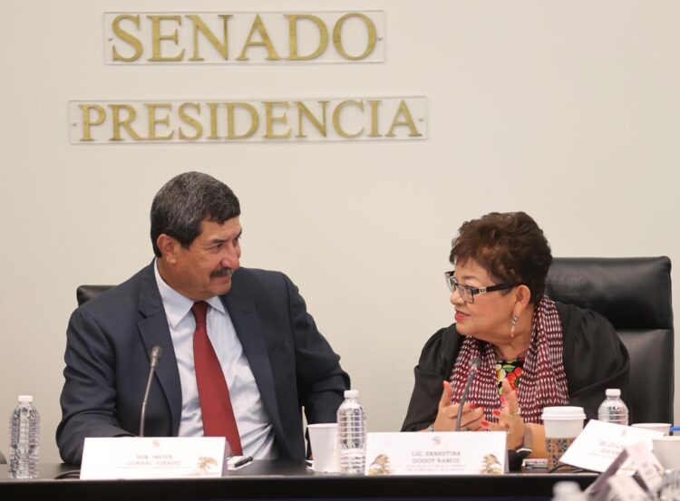 Javier Corral-Ernestina Godoy