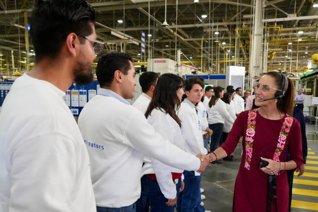Plan México es creer en los trabajadores: presidenta Sheinbaum; General Motors producirá 80 mil autos para el consumo nacional que antes se importaban