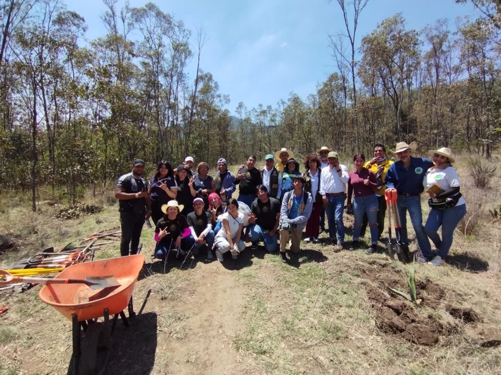 Economía Ambiental/Avanza programa de siembra de maguey en Sierra de Guadalupe/Víctor Zendejas