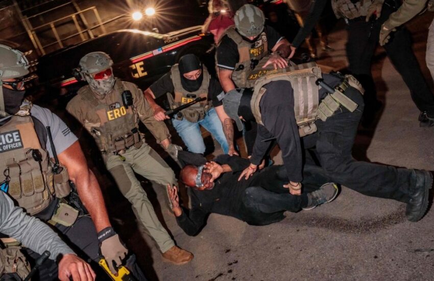 ICE vs Migrantes