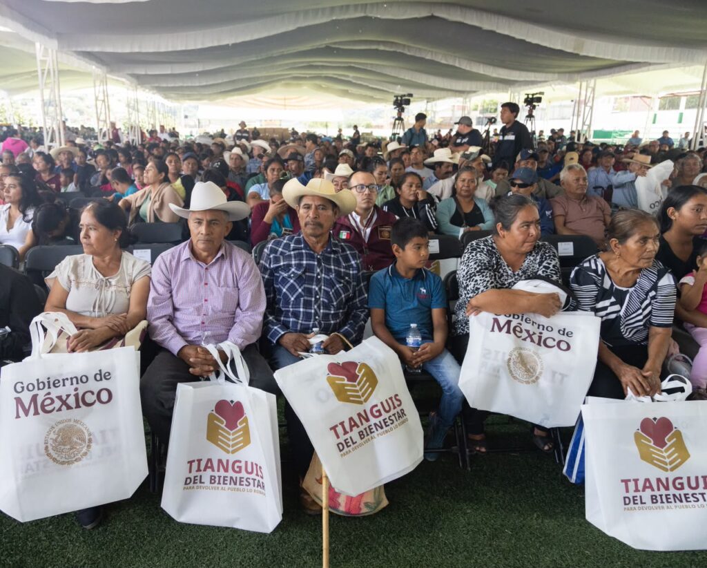 Tianguis del Bienestar y «Sí al Desarme, Sí a La Paz», beneficia a familias de la Montaña Alta de Guerrero