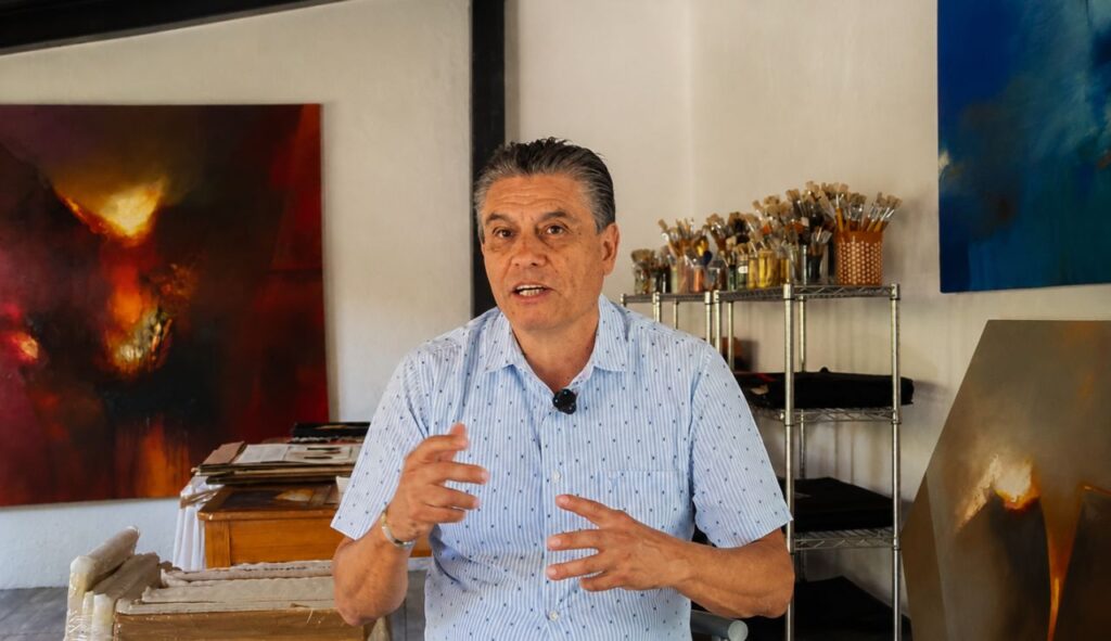 Después de 50 años de pintar, José Luis Bustamante cambia el lenguaje