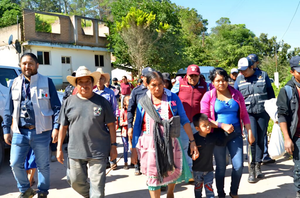 Recuperan condiciones de seguridad y paz las familias de la Montaña de Guerrero, que regresan a sus comunidades