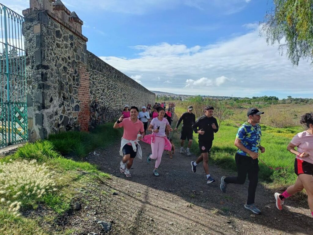 El deporte, vía para impulsar la concientización en la lucha contra el cáncer de mama, en Tecámac