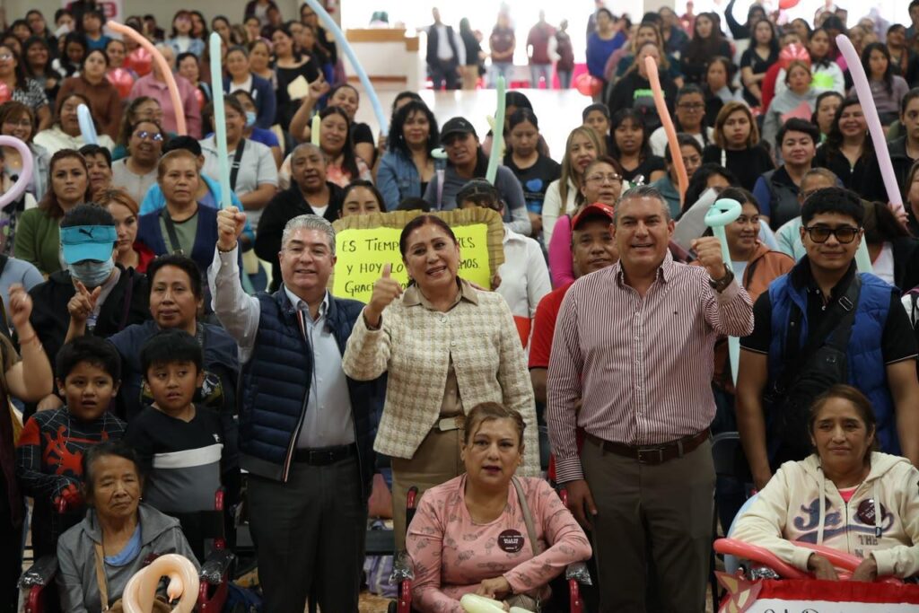 Entregan en Tecámac 400 tarjetas del programa integral de mujeres del bienestar